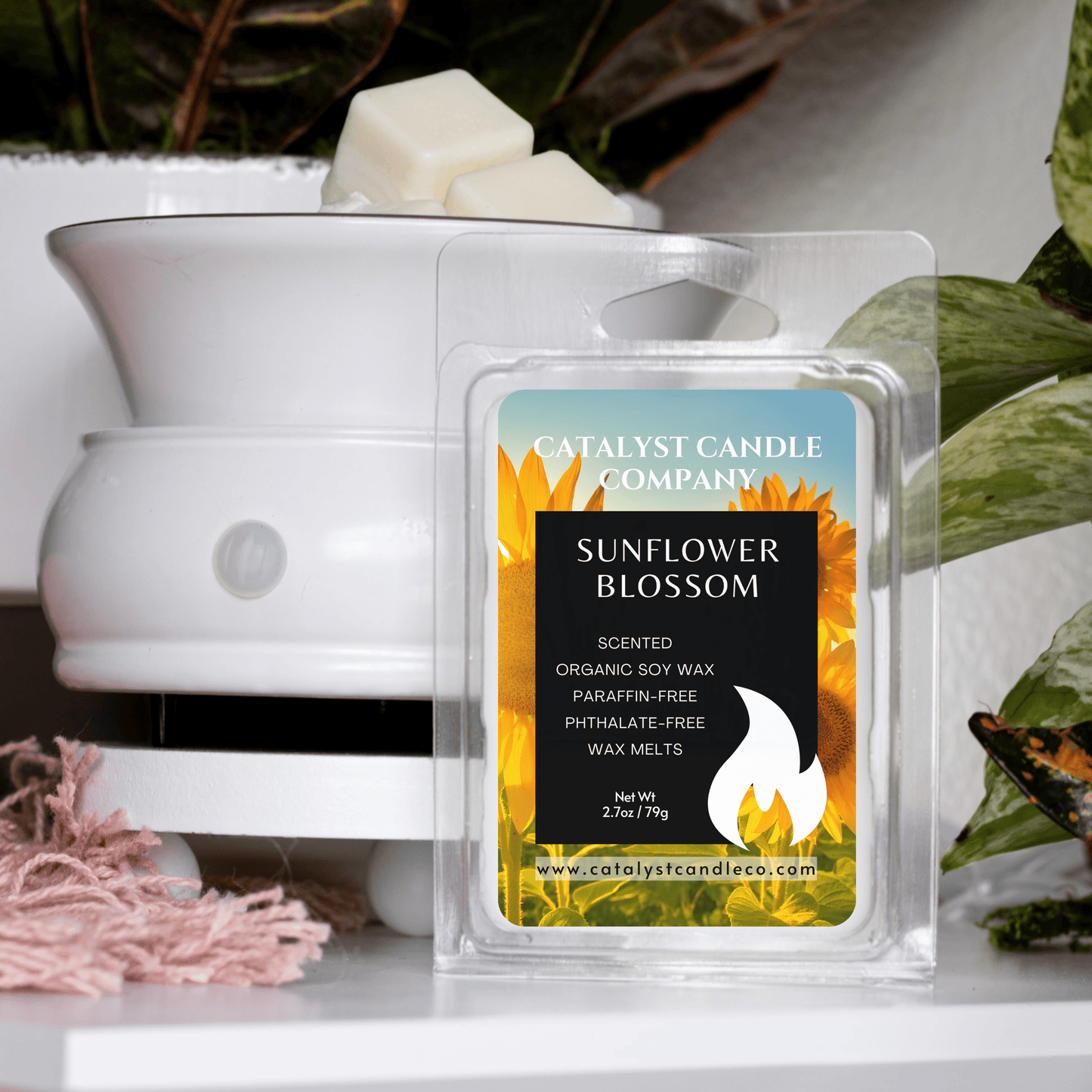 perfume aroma. Sunflower Blossom scented soy wax melts. Organic soy wax tarts. Catalyst Candle Company LLC