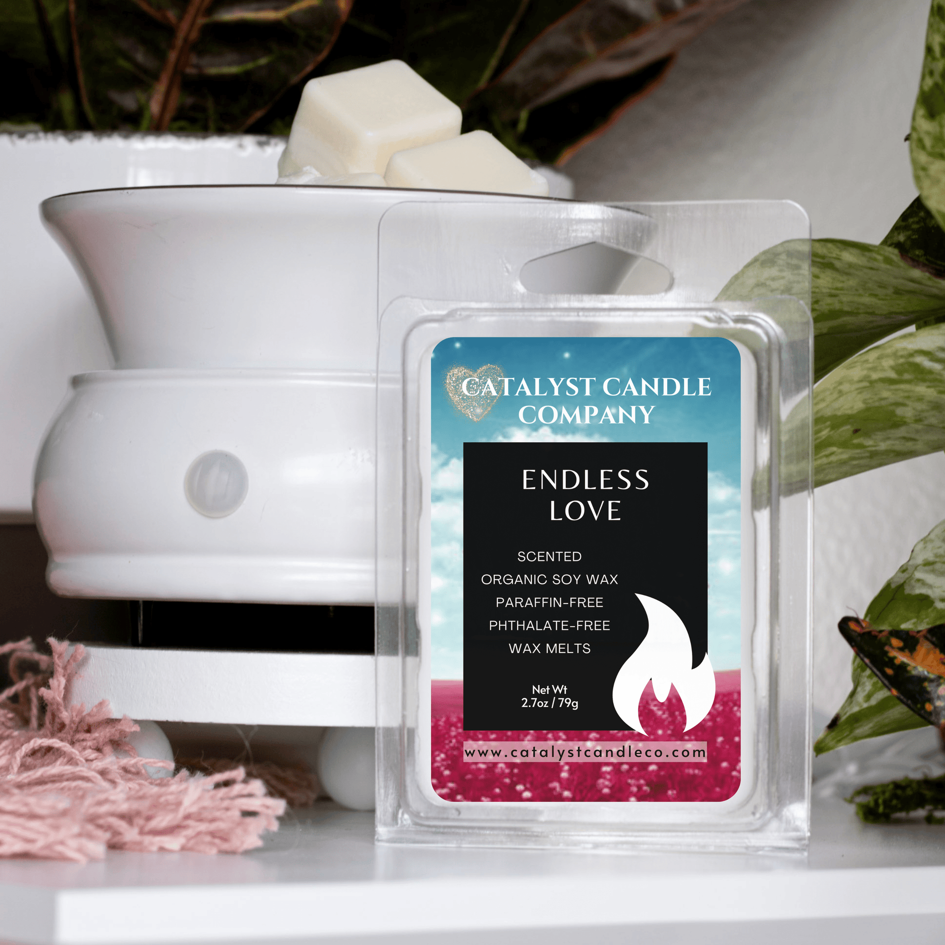 Perfume aroma. Endless Love scented wax melts. Catalyst Candle Company, LLC
